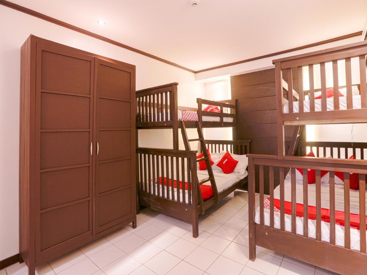 Oyo 759 Royal South Garden Suites Tagaytay City Extérieur photo